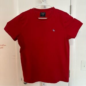 Abercrombie & Fitch Red T-Shirt with Embroidered Moose Logo - Size L